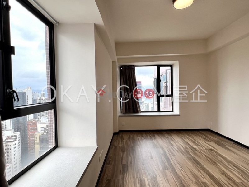 HK$ 9.4M Rich View Terrace Central District | Generous 1 bedroom on high floor with rooftop | For Sale