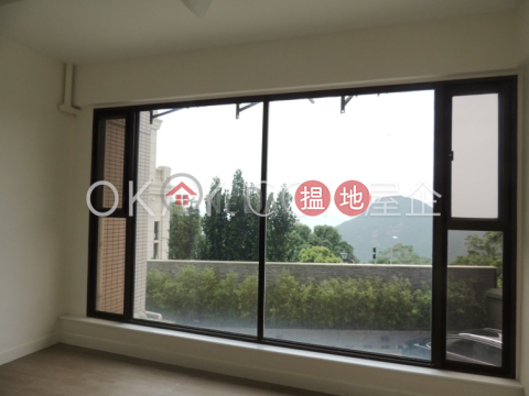 Rare 2 bedroom in The Peak | Rental, Vivian Court 瑞燕大廈 | Central District (OKAY-R38098)_0