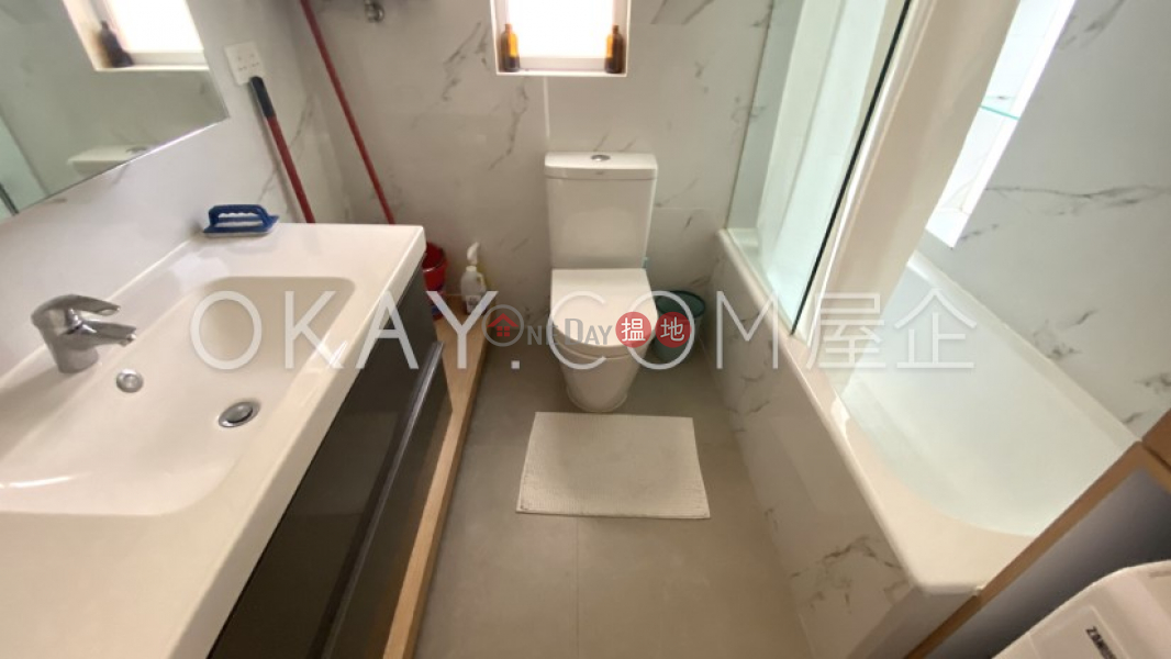 HK$ 28,900/ month Tai Hang Terrace, Wan Chai District Luxurious 1 bedroom on high floor with parking | Rental
