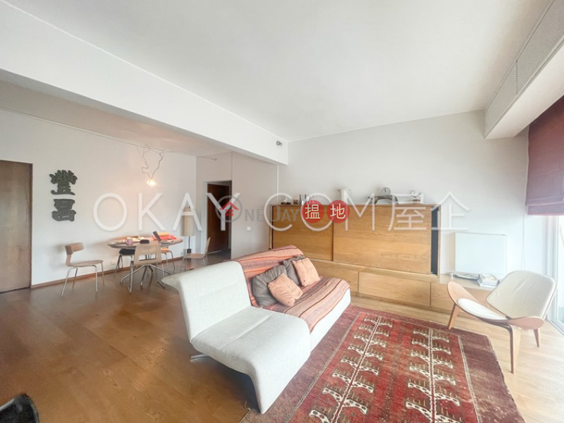 Efficient 3 bed on high floor with balcony & parking | For Sale | Monticello 滿峰台 Sales Listings