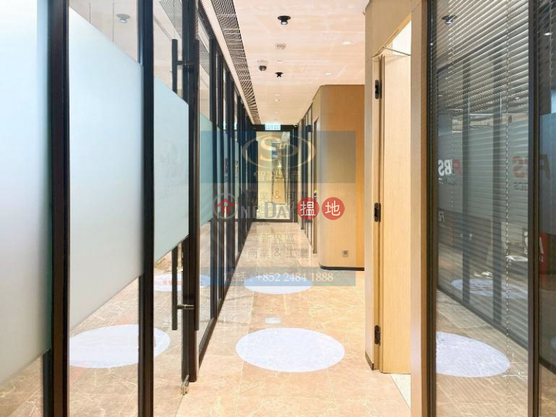 Kwun Tong KT ONE: grand decoration, one unit for each floor | South China Factory Building 南華工業大廈 Rental Listings
