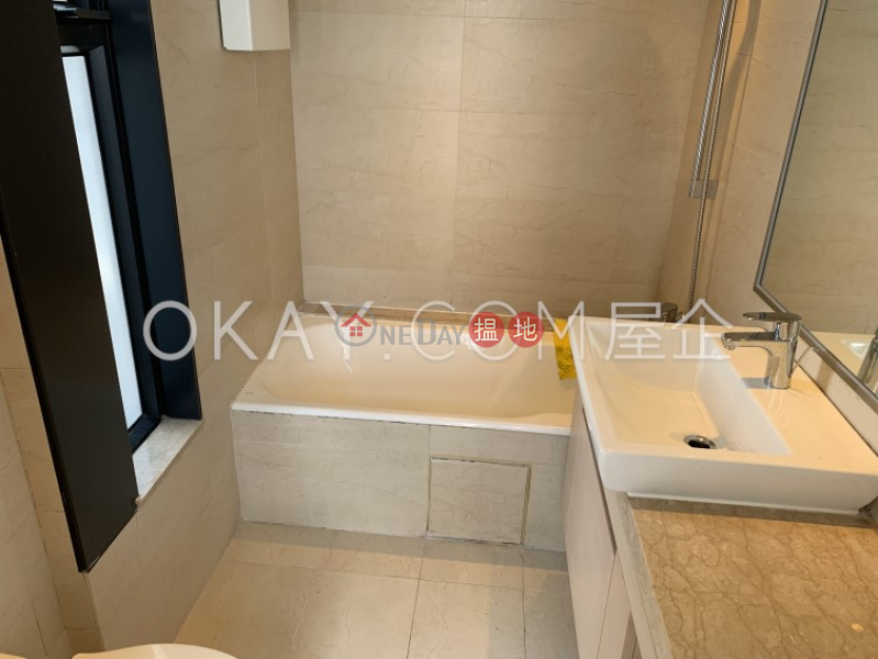 HK$ 25,000/ month Altro | Western District, Lovely 2 bedroom with sea views & balcony | Rental