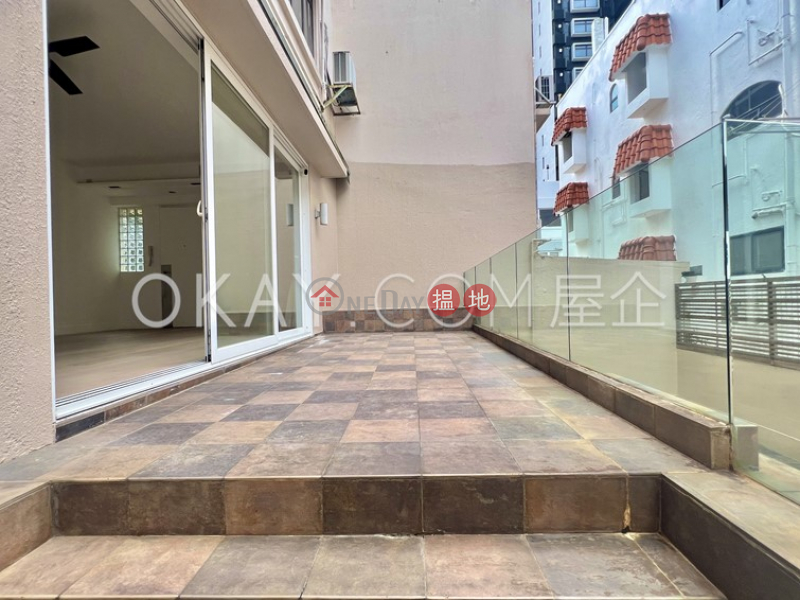 HK$ 23M | Honour Garden Western District, Popular 3 bedroom with terrace, balcony | For Sale