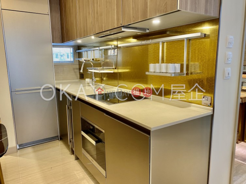 HK$ 16M Babington Hill, Western District | Luxurious 2 bedroom with balcony | For Sale