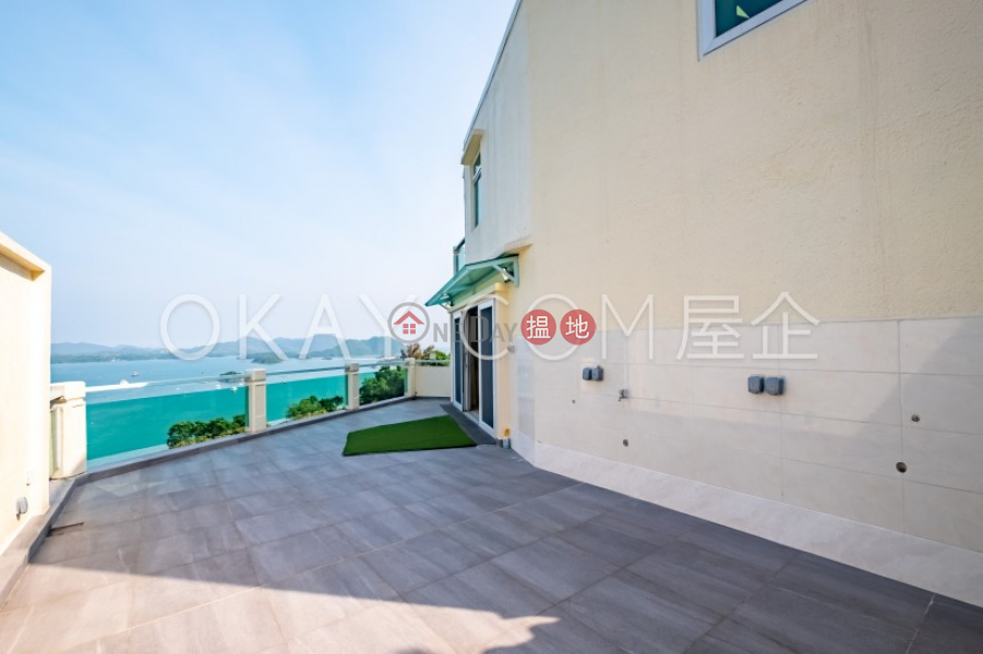 Beautiful house with sea views, terrace & balcony For Sale Sea View