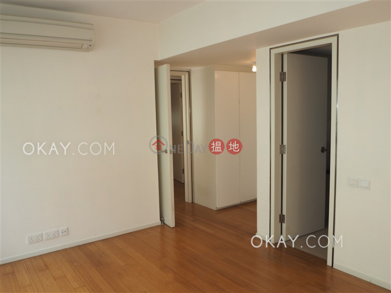 Elegant 3 bedroom with balcony & parking | Rental | Aqua 33 金粟街33號 Rental Listings