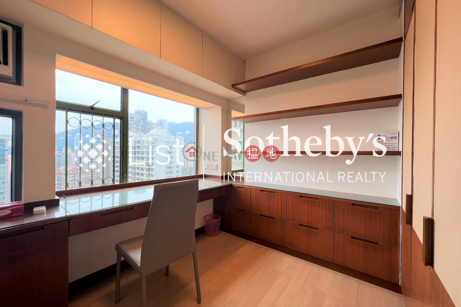 Property Search Hong Kong | OneDay | Residential | Rental Listings, Property for Rent at Robinson Place with 3 Bedrooms