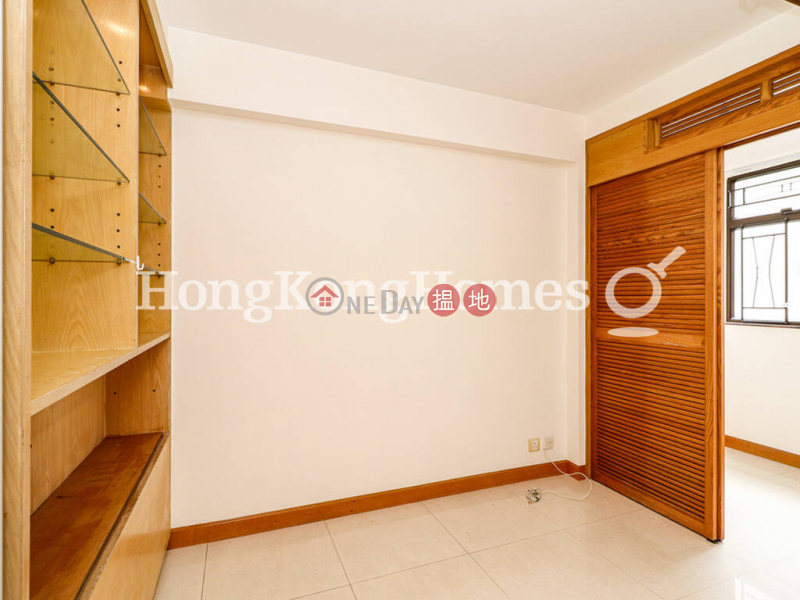 Property Search Hong Kong | OneDay | Residential, Rental Listings | 3 Bedroom Family Unit for Rent at Hing Wah Mansion