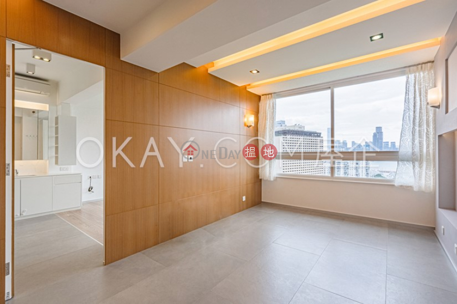 Property Search Hong Kong | OneDay | Residential, Rental Listings | Elegant 3 bedroom on high floor with sea views | Rental