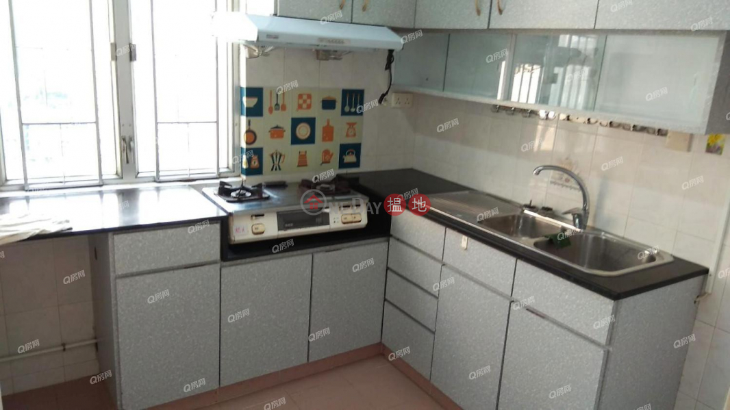 HK$ 29,000/ month Block 15 On Chak Mansion Sites D Lei King Wan, Eastern District | Block 15 On Chak Mansion Sites D Lei King Wan | 3 bedroom High Floor Flat for Rent