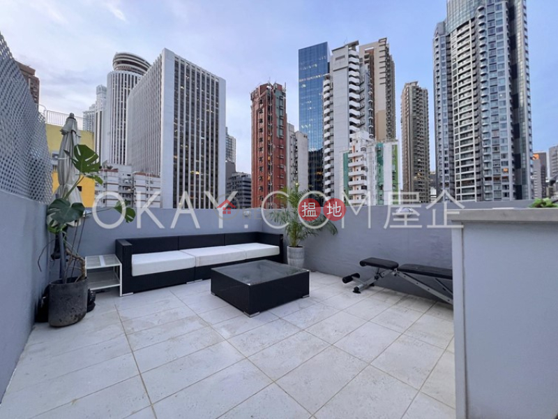 Cozy 1 bedroom on high floor with rooftop | Rental | Kin On Building 堅安大廈 Rental Listings