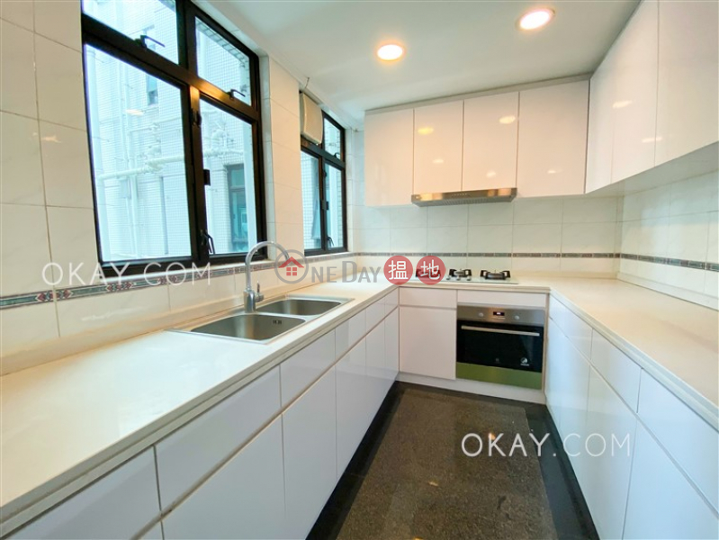 HK$ 63,000/ month Royal Ascot | Sha Tin Efficient 4 bed on high floor with racecourse views | Rental