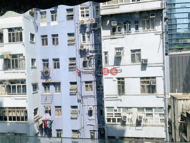 HK$ 30,000/ 月-泰港大廈|灣仔區|3房2廁,露台《泰港大廈出租單位》