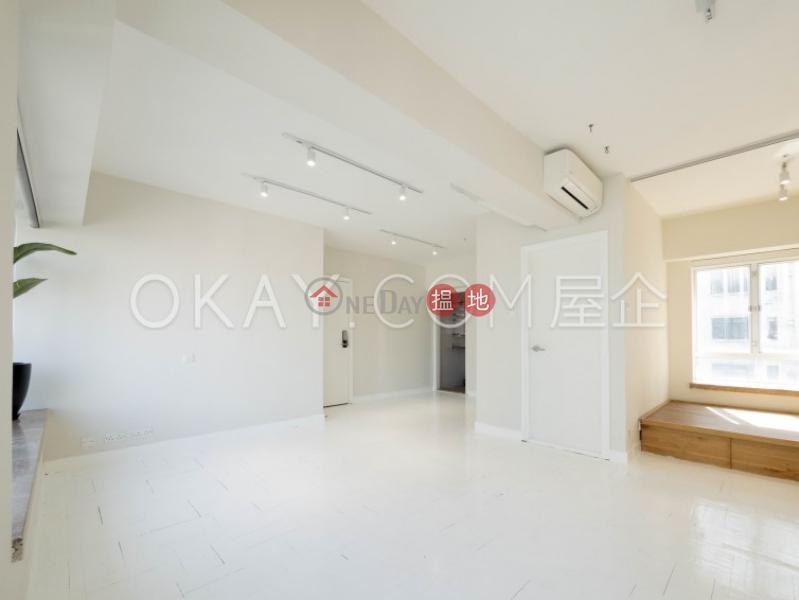 Gorgeous studio in Mid-levels West | Rental 1-6 Ying Wa Terrace | Western District Hong Kong, Rental | HK$ 28,000/ month
