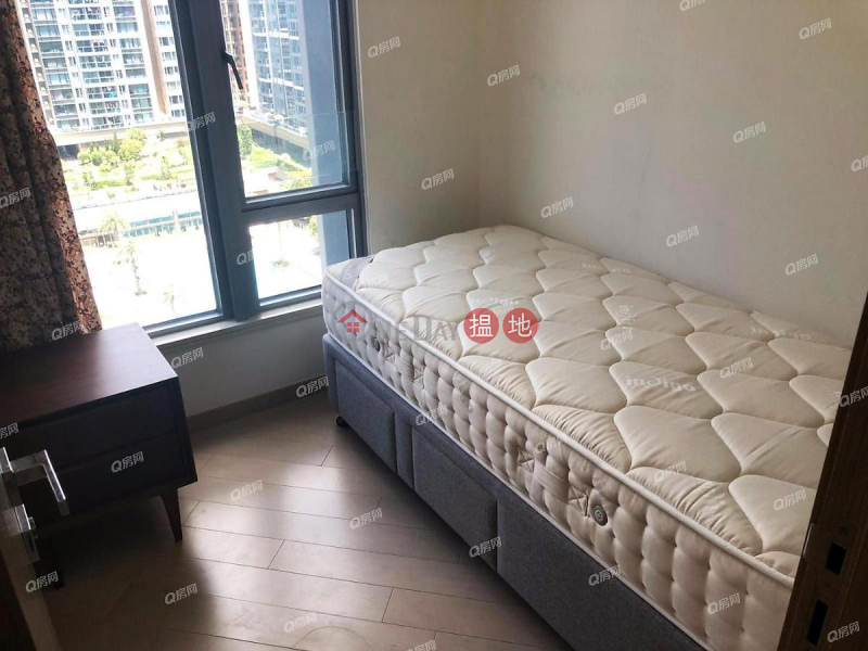 Property Search Hong Kong | OneDay | Residential Rental Listings | Park Yoho Genova Phase 2A Block 15B | 3 bedroom Mid Floor Flat for Rent