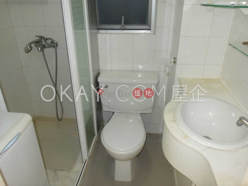HK$ 28,000/ month, Ying Fai Court, Western District Popular 2 bedroom in Mid-levels West | Rental