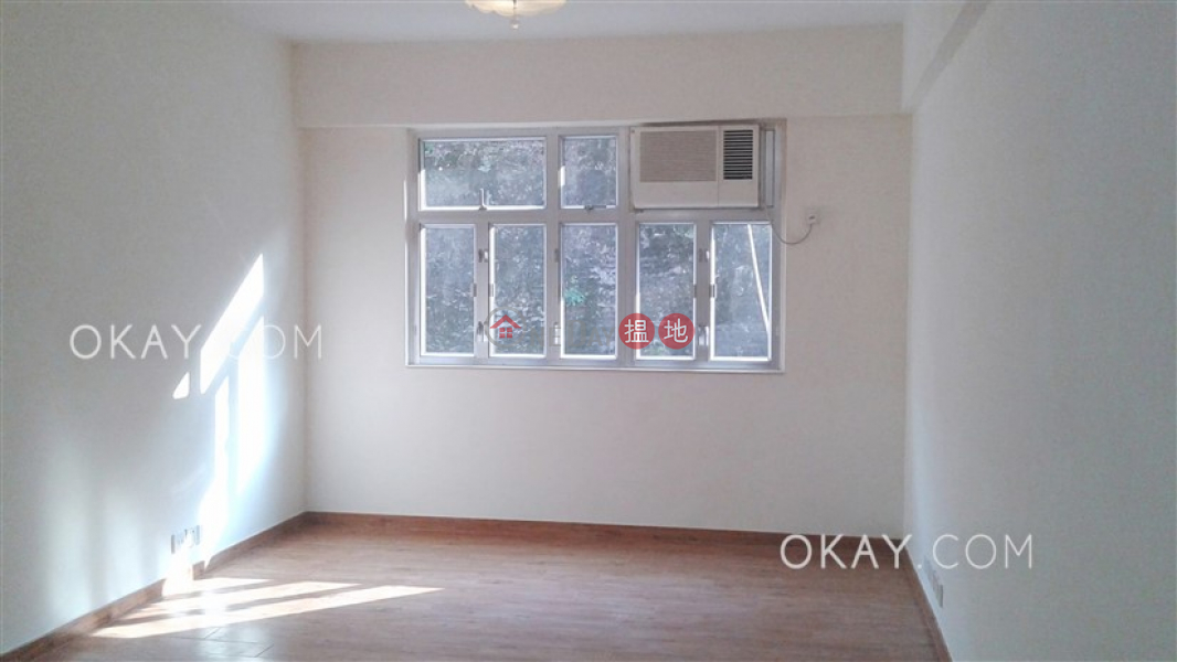 Elegant 2 bedroom with parking | Rental, Mandarin Villa 文華新邨 Rental Listings | Wan Chai District (OKAY-R79871)
