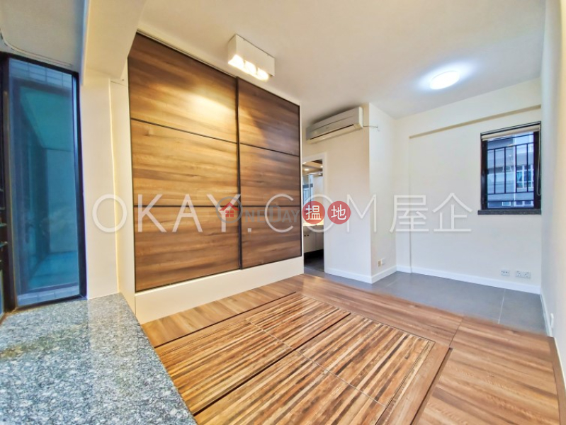 HK$ 9.98M, Bella Vista, Western District Nicely kept 2 bedroom in Mid-levels West | For Sale