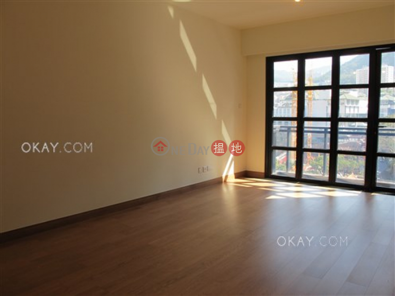 HK$ 45,000/ month, Resiglow Wan Chai District Stylish 2 bedroom with balcony | Rental