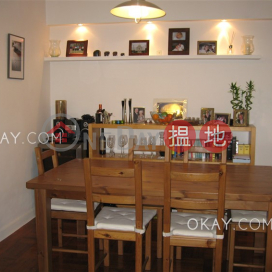 Lovely 3 bedroom on high floor with rooftop & parking | For Sale | Shan Kwong Court 山光樓 _0