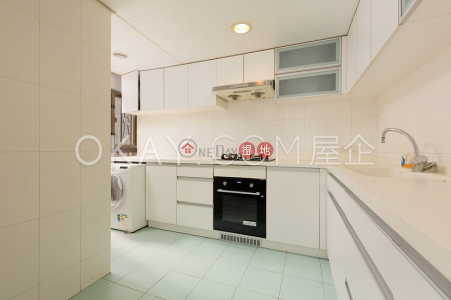 HK$ 52,000/ month, Greenery Garden | Western District | Elegant 3 bedroom with balcony & parking | Rental