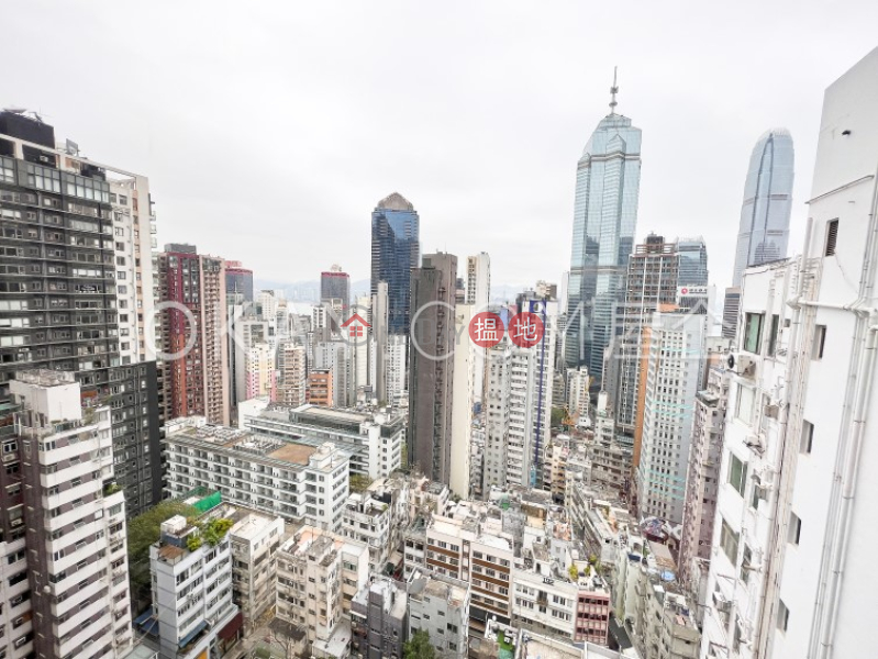 2房1廁,實用率高嘉景臺出售單位|嘉景臺(Corona Tower)出售樓盤 (OKAY-S95410)