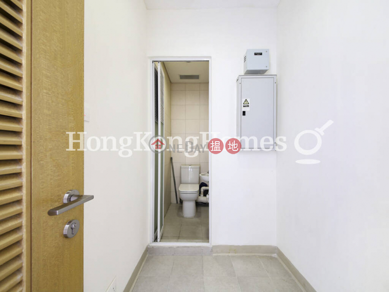 Property Search Hong Kong | OneDay | Residential Rental Listings 3 Bedroom Family Unit for Rent at Grand Austin Tower 1A