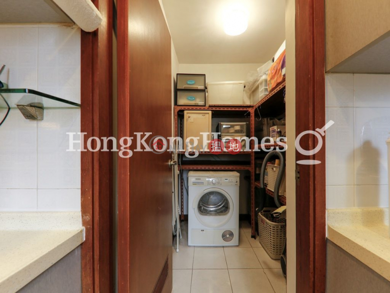 3 Bedroom Family Unit for Rent at Block 5 Phoenix Court 39 Kennedy Road | Wan Chai District | Hong Kong | Rental | HK$ 39,000/ month