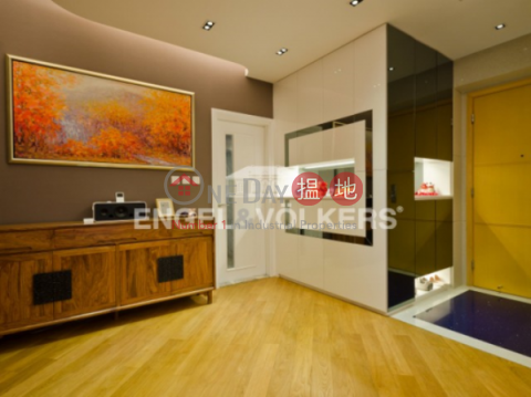 2 Bedroom Flat for Sale in Tai Kok Tsui, Tower 1 Harbour Green 君匯港1座 | Yau Tsim Mong (EVHK21453)_0