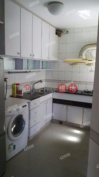 Property Search Hong Kong | OneDay | Residential Rental Listings, South Horizons Phase 2, Mei Hong Court Block 19 | 3 bedroom High Floor Flat for Rent
