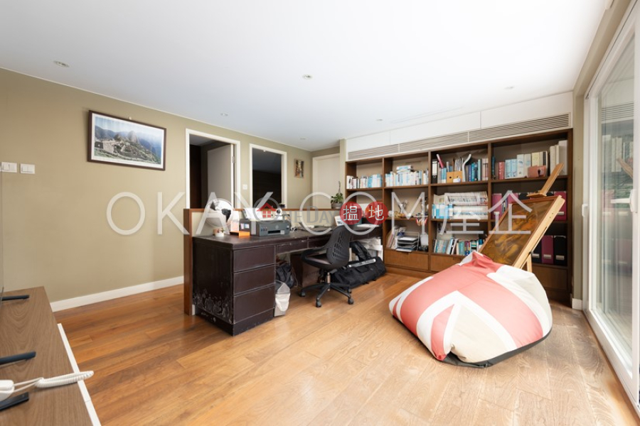 Nicely kept house with rooftop & balcony | For Sale | Tso Wo Hang Village House 早禾坑村屋 Sales Listings