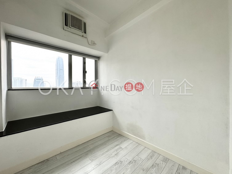 HK$ 36,000/ month, The Rednaxela Western District | Unique 2 bedroom on high floor with harbour views | Rental