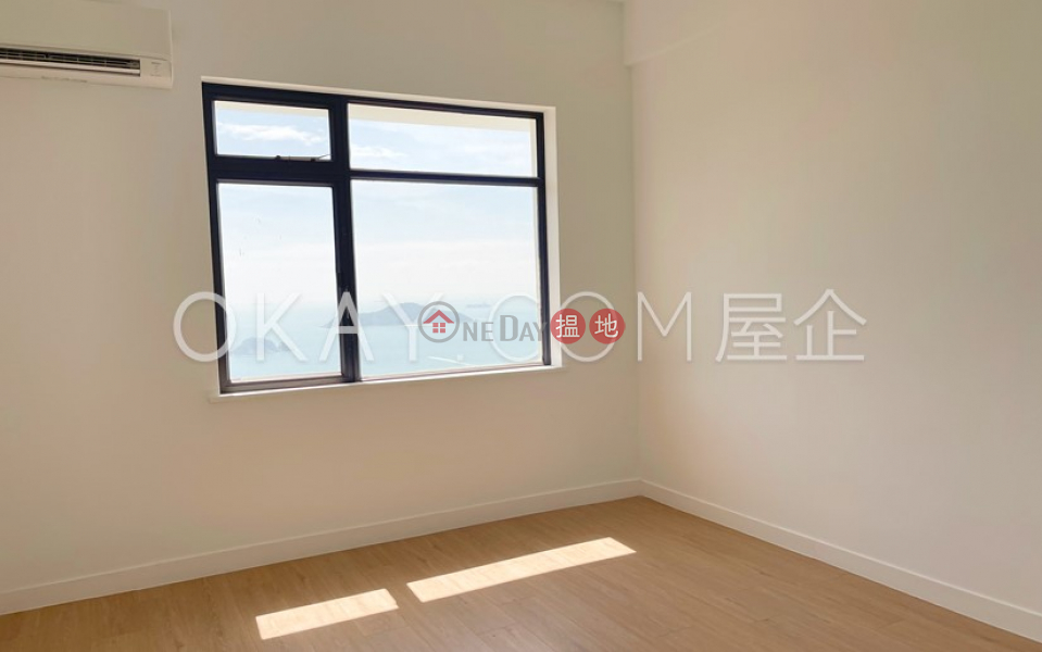 HK$ 113,000/ month, Repulse Bay Apartments Southern District, Efficient 3 bedroom with balcony & parking | Rental