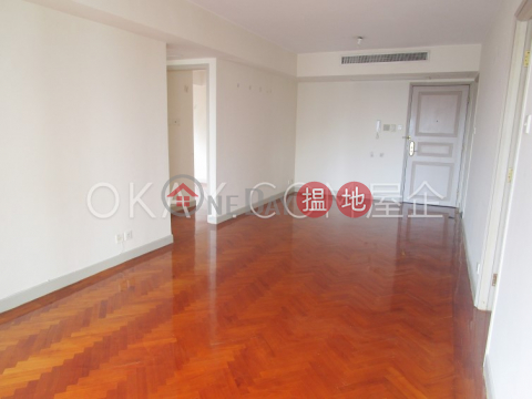 Gorgeous 3 bedroom in Mid-levels West | Rental | 62B Robinson Road 愛富華庭 _0