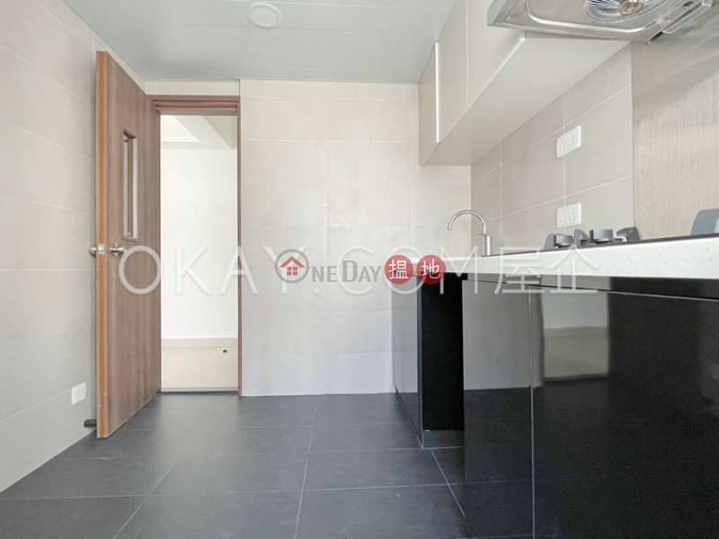HK$ 30,000/ month Great George Building, Wan Chai District | Tasteful 2 bedroom on high floor with balcony | Rental
