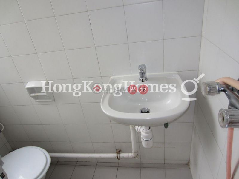 Property Search Hong Kong | OneDay | Residential Rental Listings, 3 Bedroom Family Unit for Rent at Tropicana Block 3 - Dynasty Heights