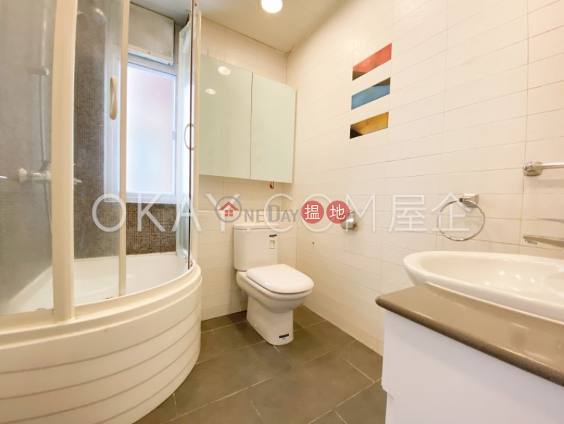 HK$ 31M, Fulham Garden, Western District, Efficient 3 bedroom with balcony | For Sale