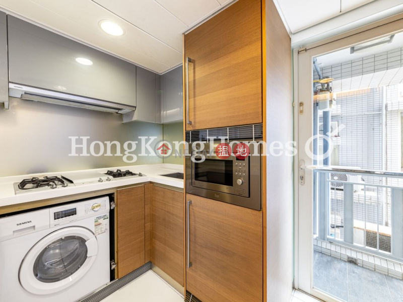 HK$ 45,000/ month | Centrestage, Central District 3 Bedroom Family Unit for Rent at Centrestage