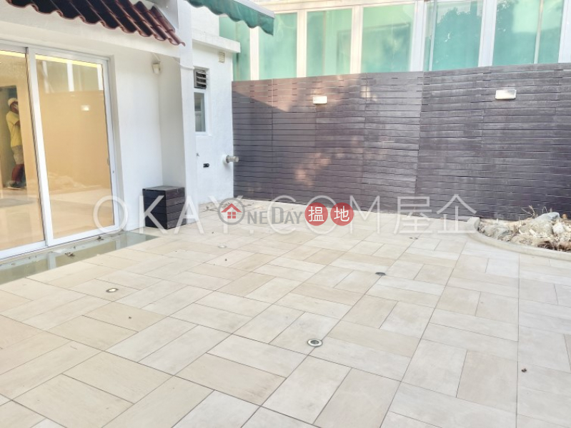 Stylish house with terrace & parking | For Sale | Las Pinadas 松濤苑 Sales Listings