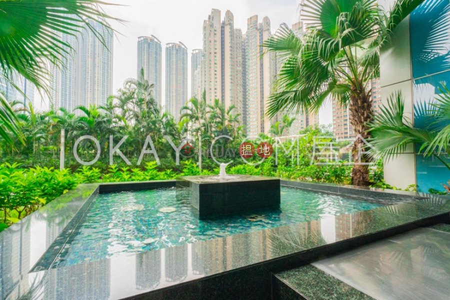 HK$ 65,000/ month, The Harbourside Tower 2 Yau Tsim Mong, Luxurious 3 bed on high floor with sea views & parking | Rental