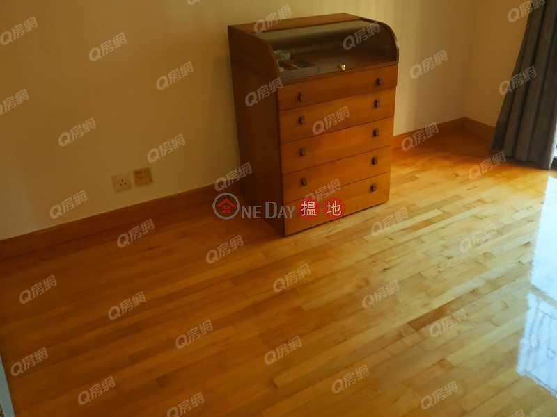 HK$ 33,000/ month, Primrose Court Western District, Primrose Court | 3 bedroom Mid Floor Flat for Rent