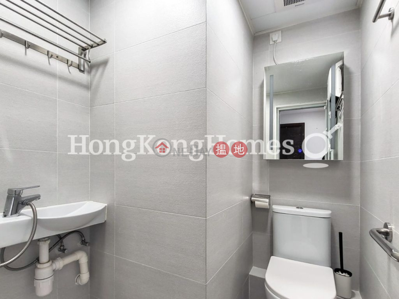 Property Search Hong Kong | OneDay | Residential, Rental Listings | 3 Bedroom Family Unit for Rent at Tai Au Mun