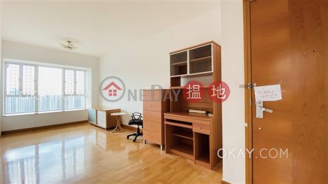 Elegant 2 bedroom on high floor with sea views | For Sale | L'Hiver (Tower 4) Les Saisons 逸濤灣冬和軒 (4座) _0