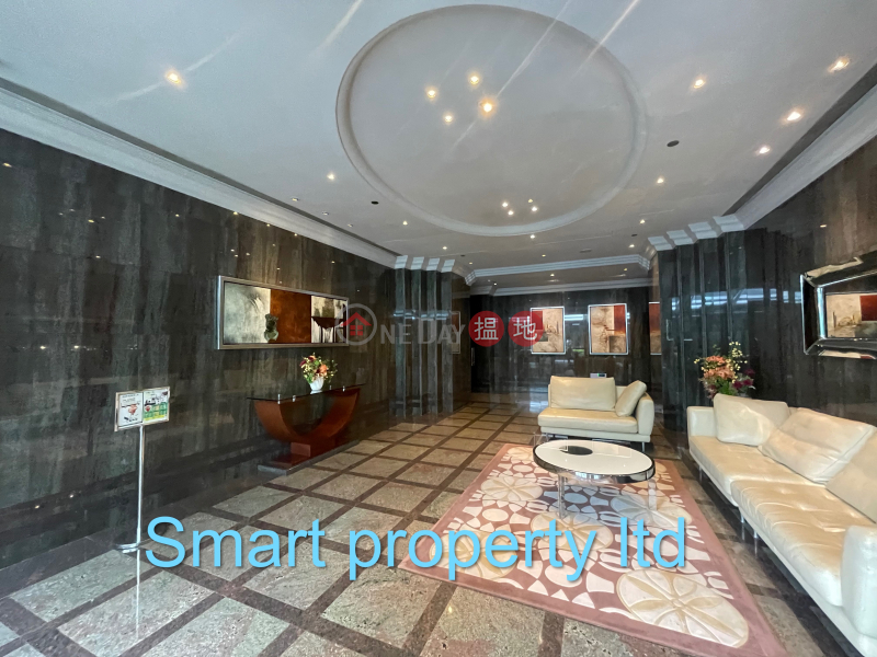 It has a clubhouse, is close to the subway station, and is managed. | 1 Harbour Road | Wan Chai District, Hong Kong Rental HK$ 23,000/ month