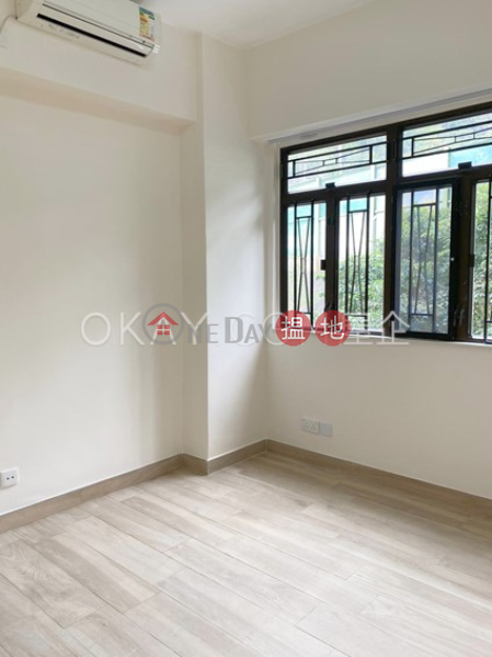 Charming 3 bedroom with balcony & parking | Rental | PEARL COURT 麗景樓 Rental Listings