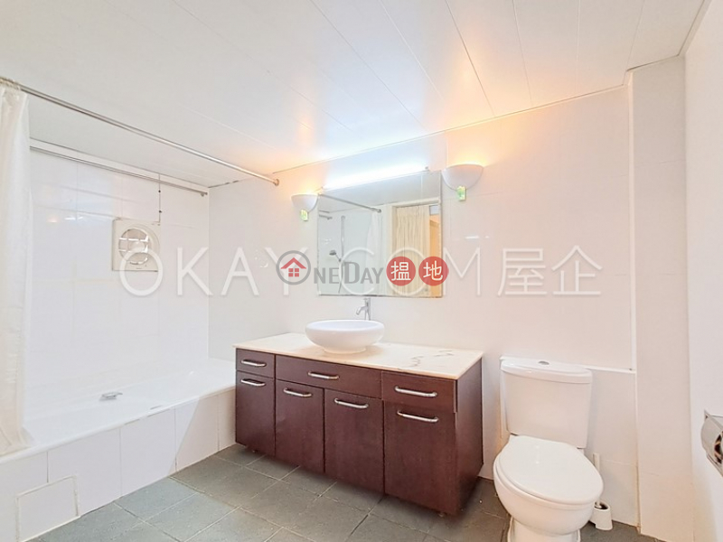 Gorgeous 3 bedroom with terrace | Rental, Happy View Court 華景閣 Rental Listings | Wan Chai District (OKAY-R5831)
