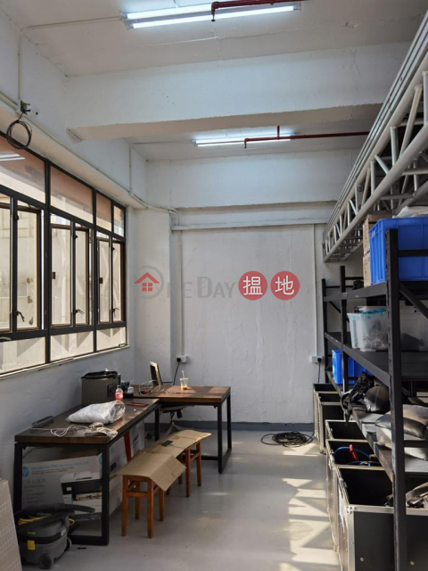 Huada Industrial Center High-rise bottom No false ceiling Internal toilet Xunpan | Wah Tat Industrial Centre 華達工業中心 _0