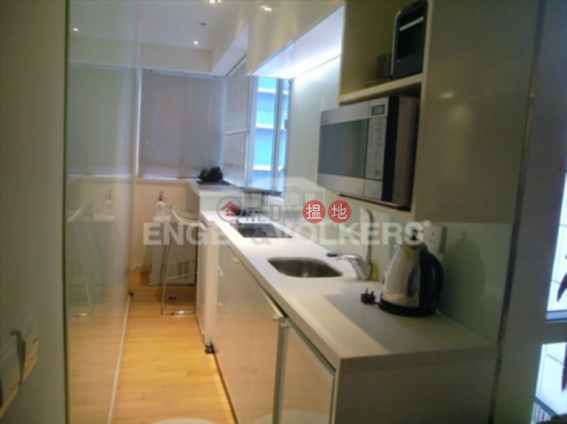 Studio Flat for Rent in Central, Kar Ho Building 嘉豪大廈 Rental Listings | Central District (EVHK12266)