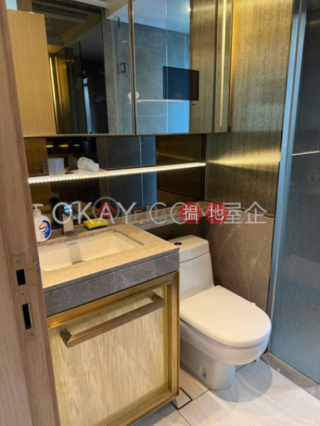 Unique 2 bedroom on high floor with sea views & terrace | Rental | King\'s Hill 眀徳山 Rental Listings