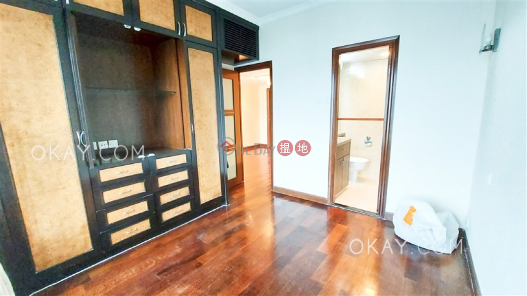 HK$ 12.5M | King\'s View Court Block D Eastern District | Gorgeous 3 bedroom in Quarry Bay | For Sale